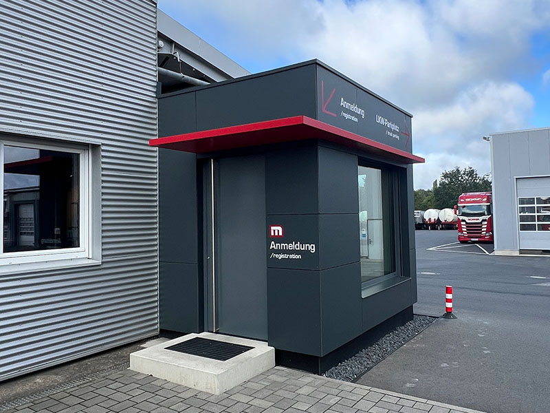 2022 Anbau Spedition Bürobox Eingang