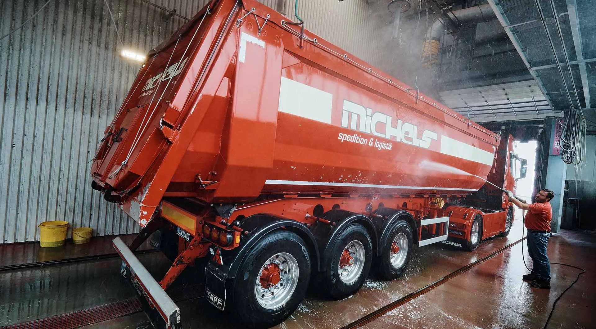 Reinigung Wachstraße LKW