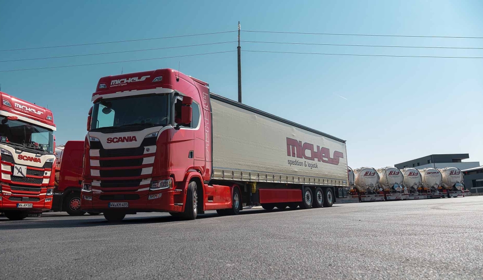 Tautliner-Transporte Spedition Karl Michels - Slider 1