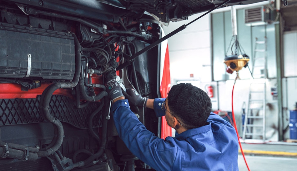 Werkstatt Spedition LKW KFZ-Schlosser